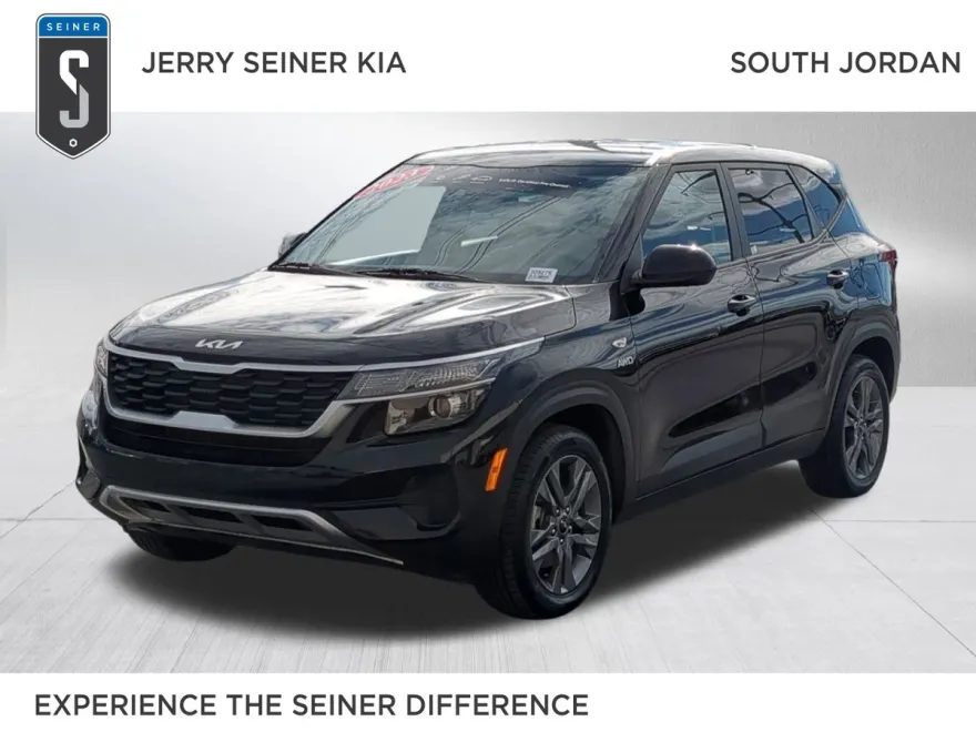 2023 Kia Seltos LX photo 1