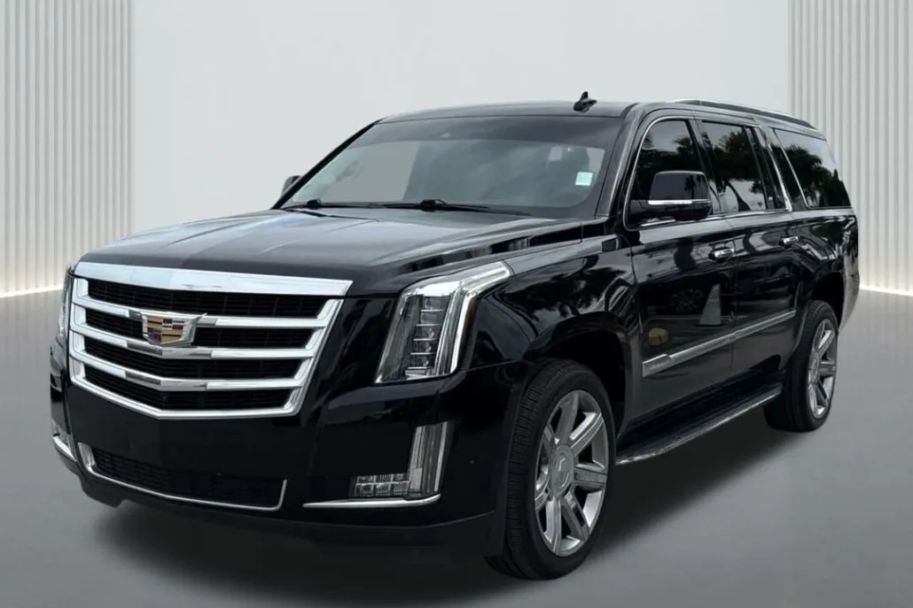 2020 Cadillac Escalade ESV Luxury photo 1