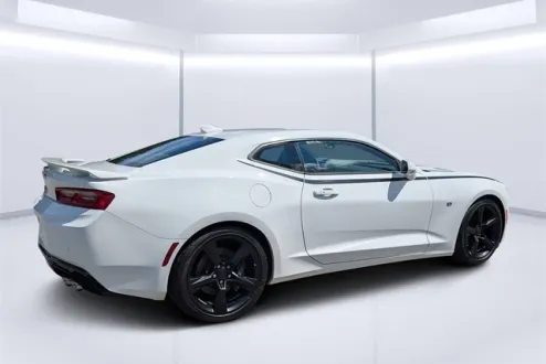 2017 Chevrolet Camaro 2SS photo 3