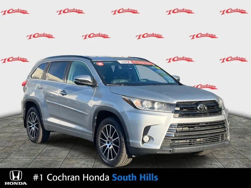 2018 Toyota Highlander SE photo 1