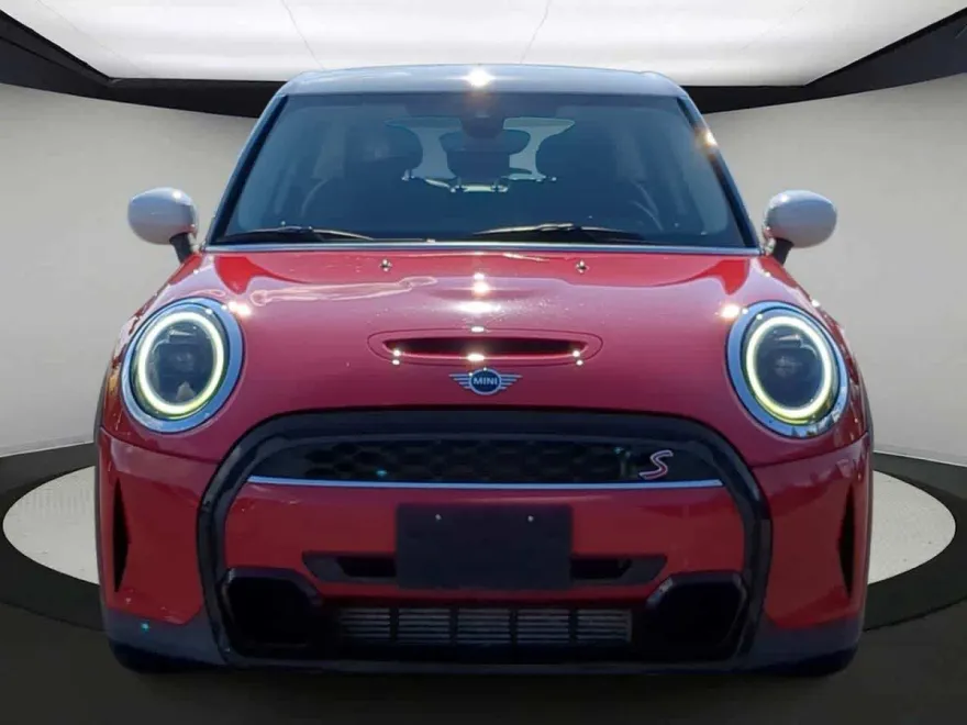 2023 Mini Cooper 4 Door Hardtop S photo 1