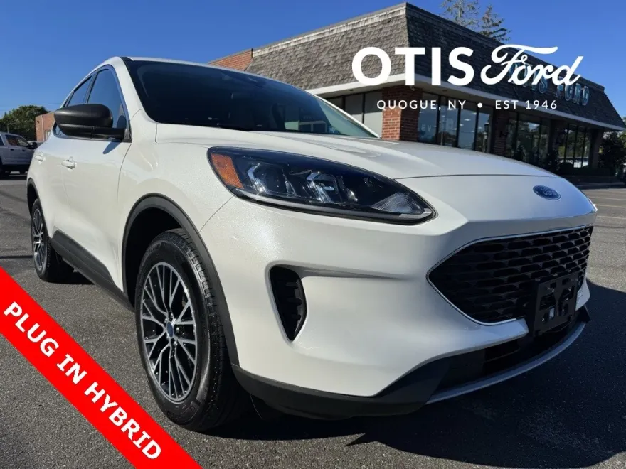 2022 Ford Escape Plug-In Hybrid SE photo 1