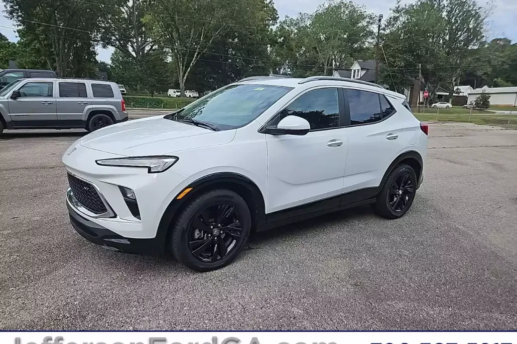 2024 Buick Encore GX Sport Touring photo 1
