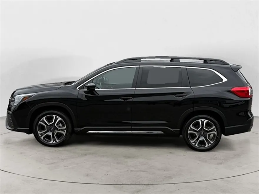 2024 Subaru Ascent Limited photo 1