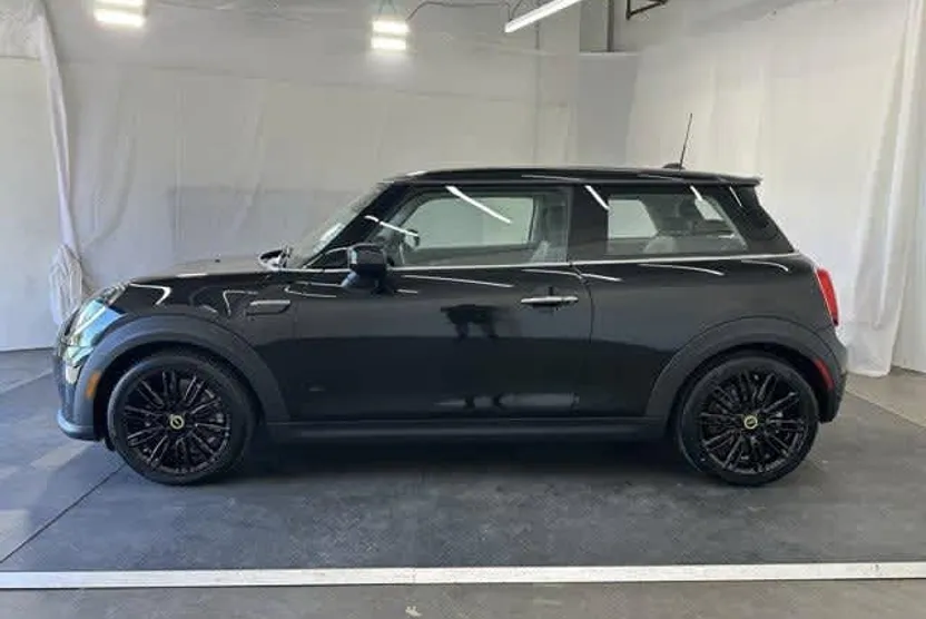 2024 Mini Cooper 2 Door Hardtop photo 1