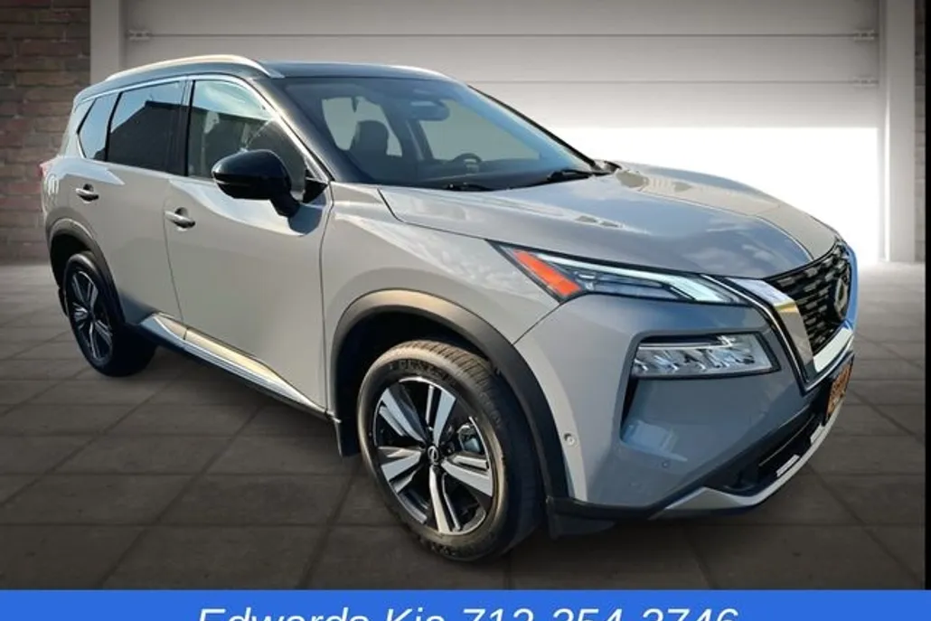 2023 Nissan Rogue SL photo 1