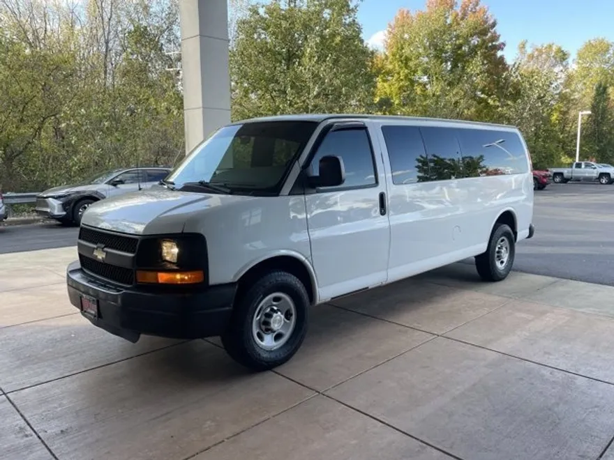 2014 Chevrolet Express Cargo Van 2500 photo 1