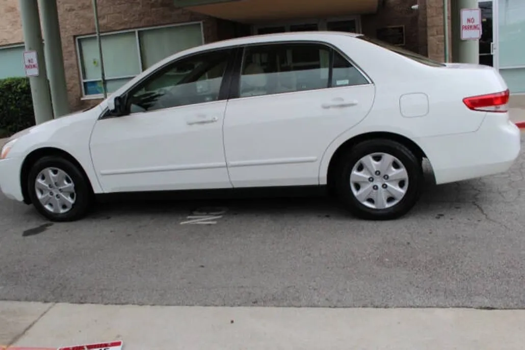 2004 Honda Accord LX photo 1