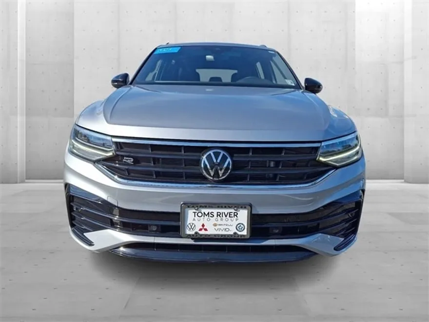 2023 Volkswagen Tiguan SE R-Line Black photo 1