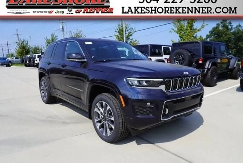 2025 Jeep Grand Cherokee Overland photo 1