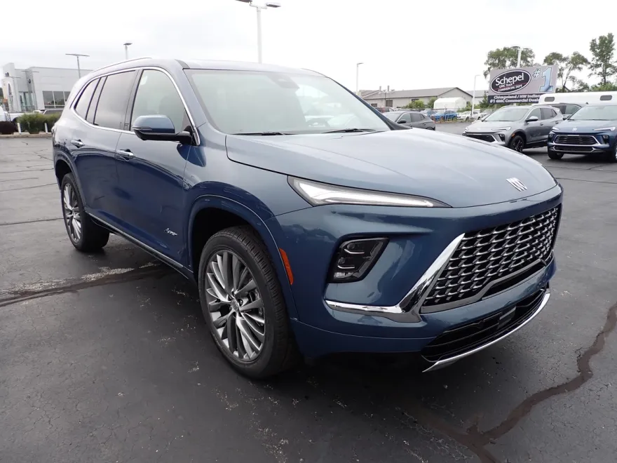 2026 Buick Enclave Avenir photo 1
