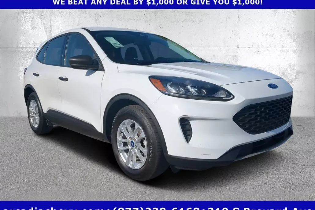 2022 Ford Escape S photo 1