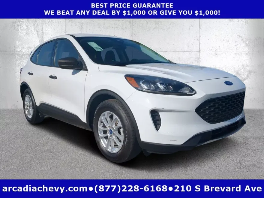2022 Ford Escape S photo 1