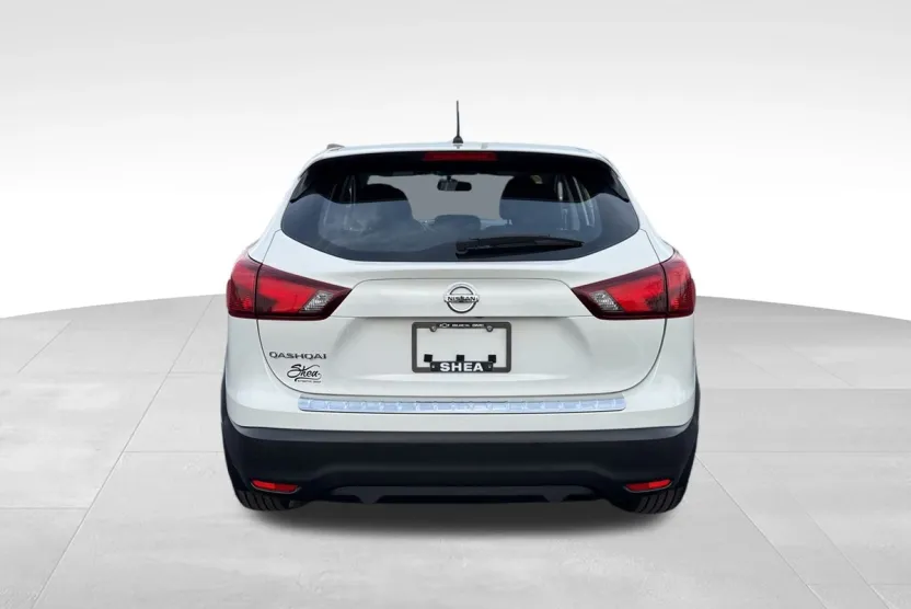 2018 Nissan Rogue Sport S photo 1