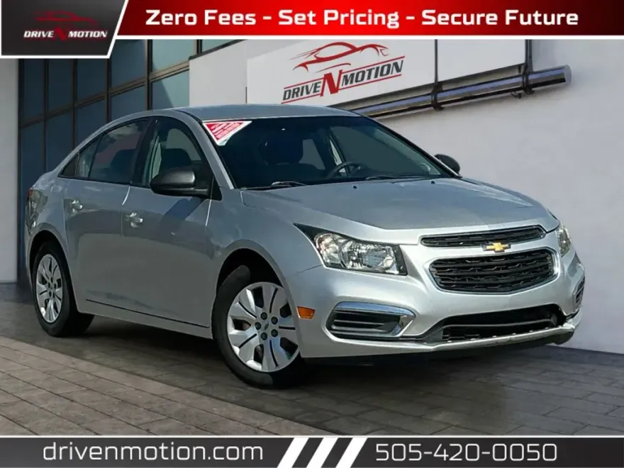 2016 Chevrolet Cruze LS photo 1