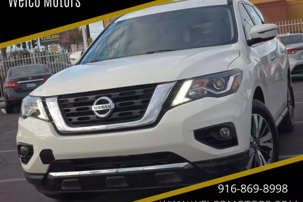 2020 Nissan Pathfinder photo 1