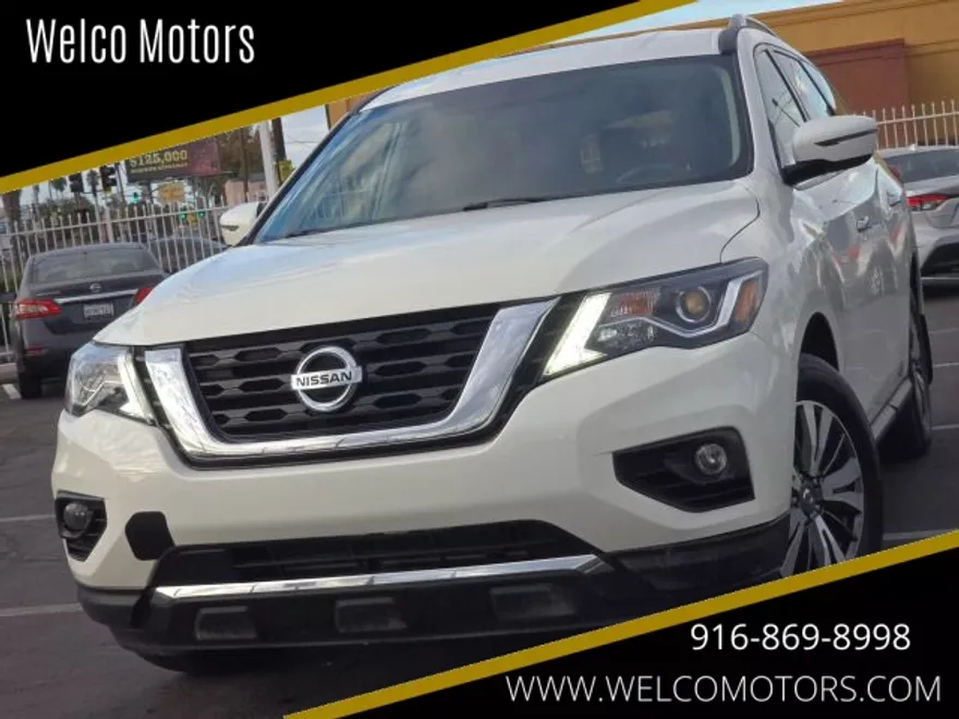 2020 Nissan Pathfinder photo 1