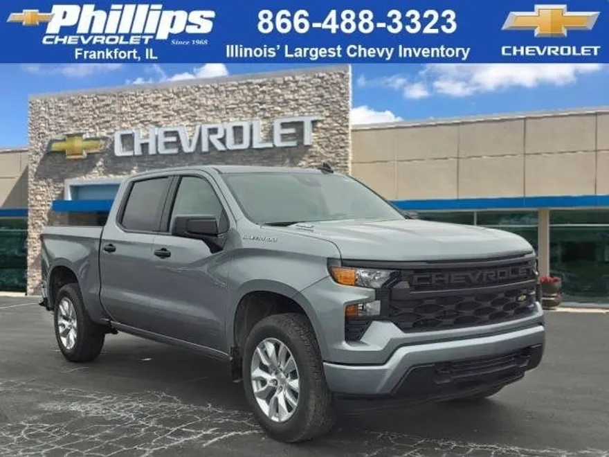 2025 Chevrolet Silverado 1500 Custom photo 1