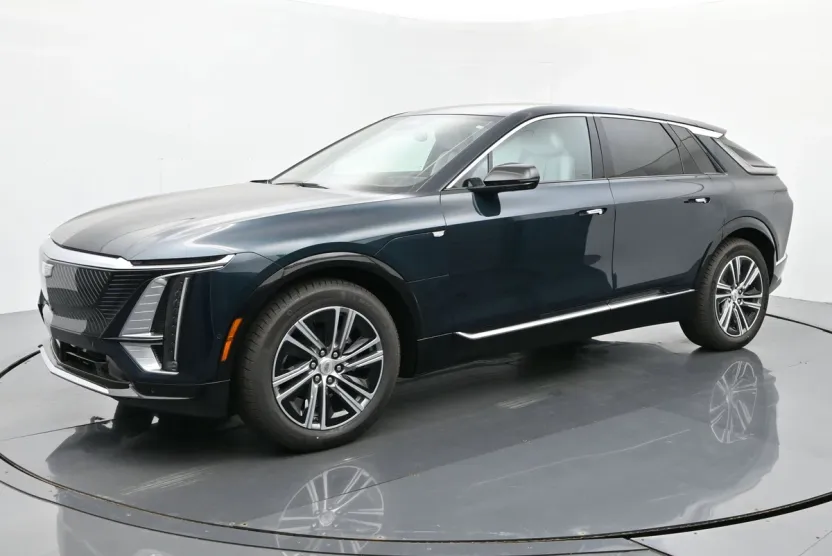 2026 Cadillac Lyriq Luxury photo 1
