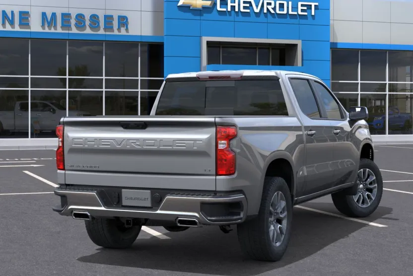 2026 Chevrolet Silverado 1500 LT photo 1