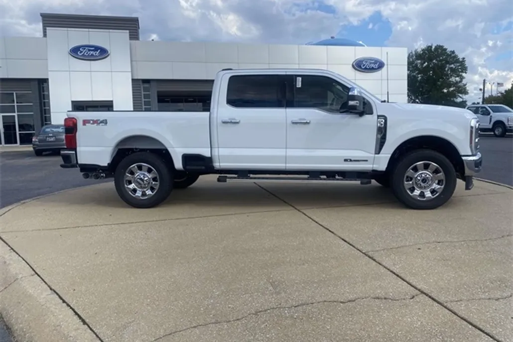 2026 Ford F-350 photo 1