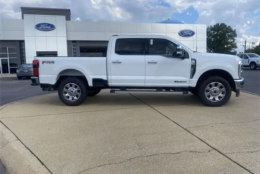 2026 Ford F-350 photo 1