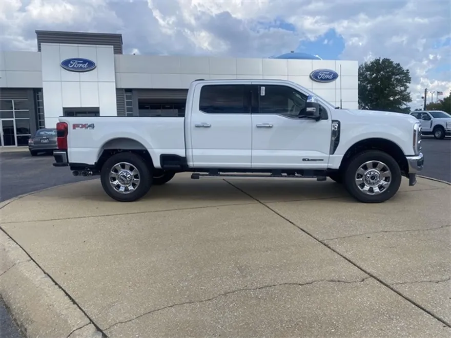 2026 Ford F-350 photo 1