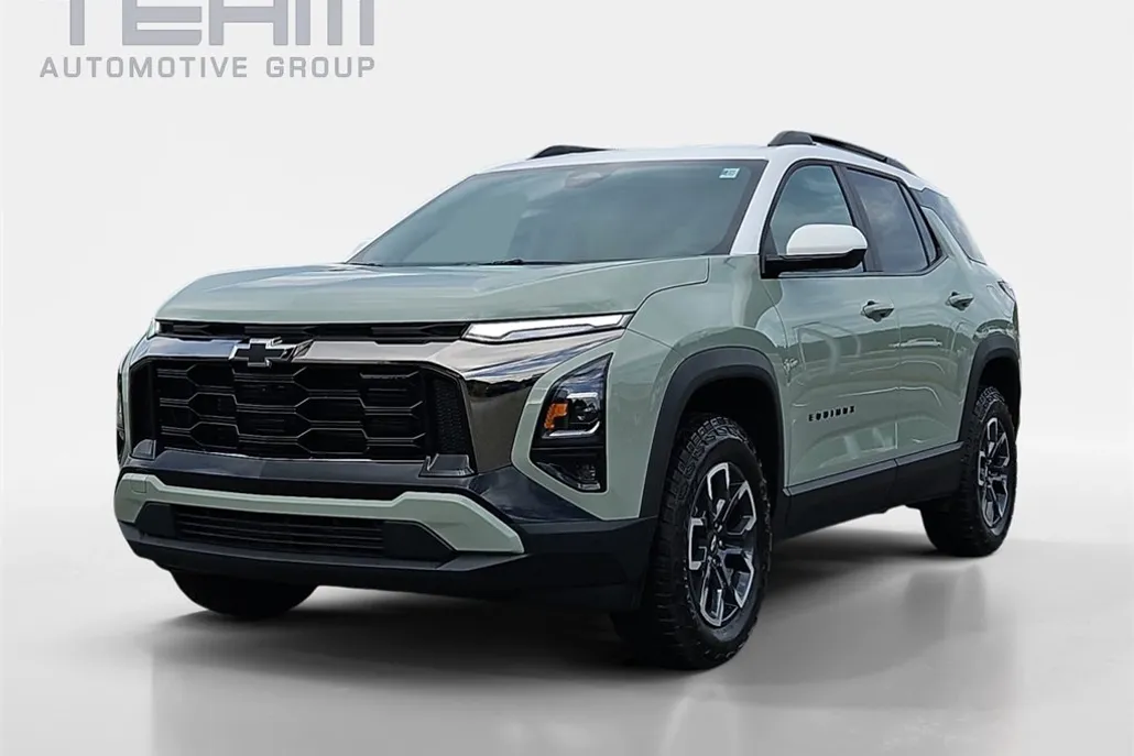 2026 Chevrolet Equinox ACTIV photo 1