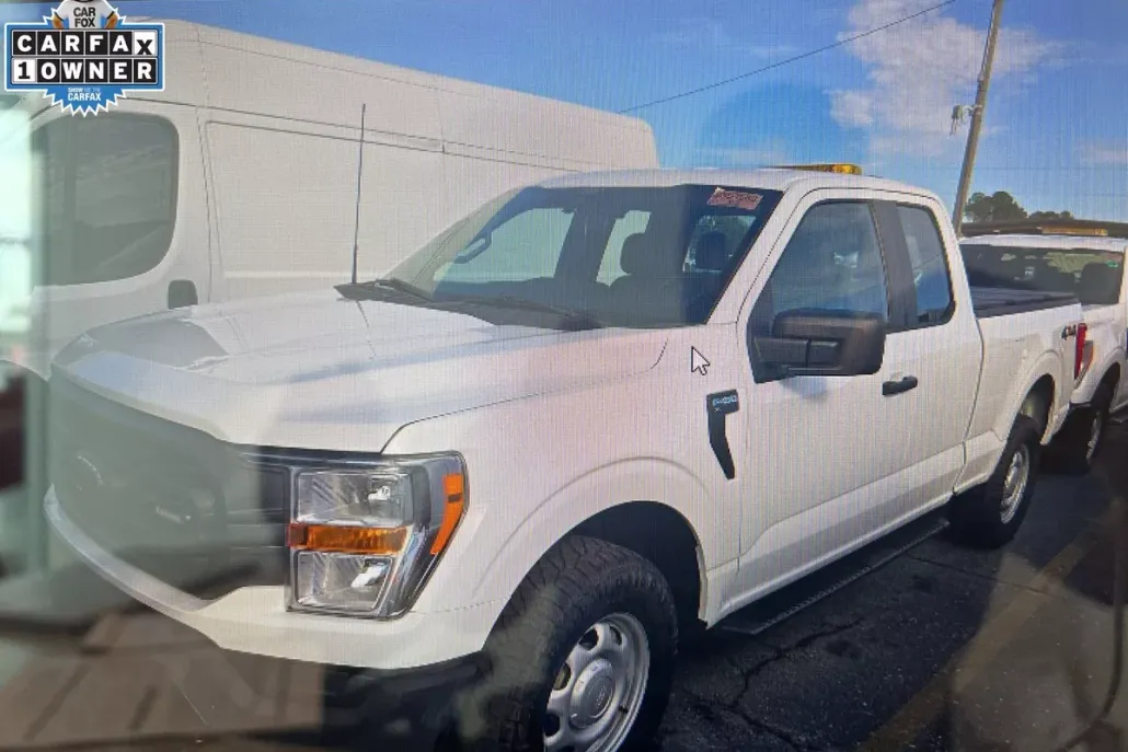 2022 Ford F-150 XL photo 1