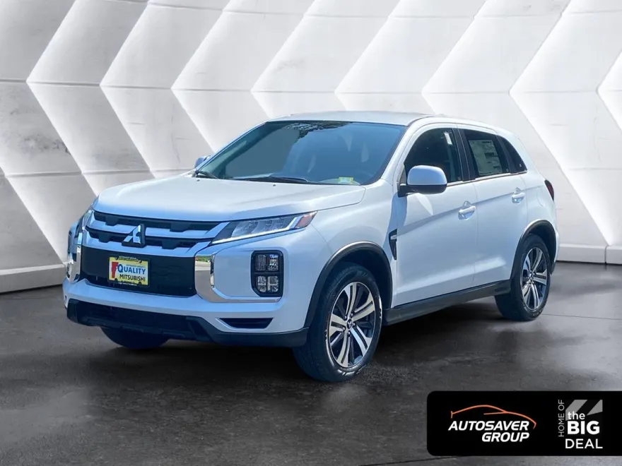 2025 Mitsubishi Outlander Sport ES photo 1