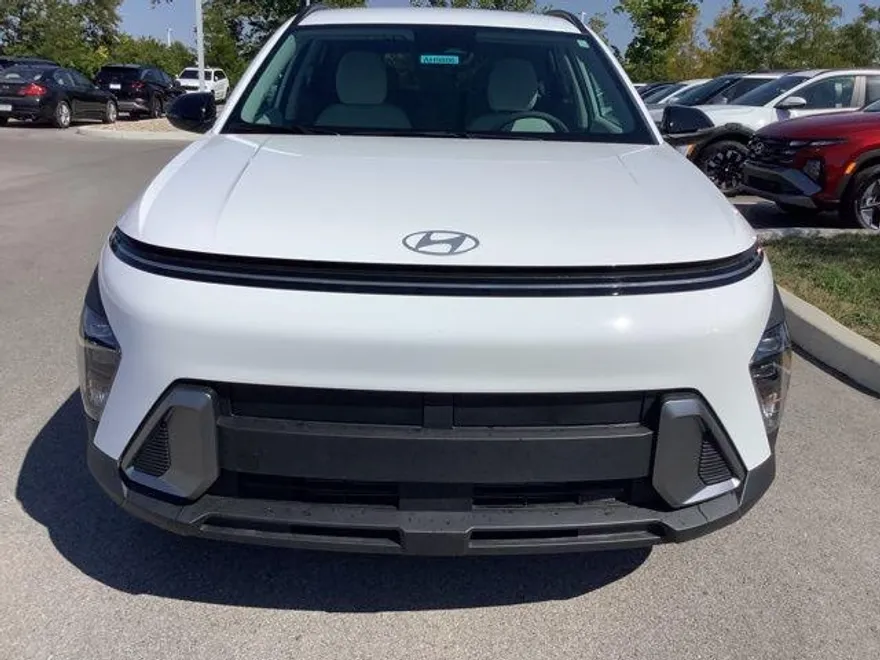 2026 Hyundai Kona SEL photo 1