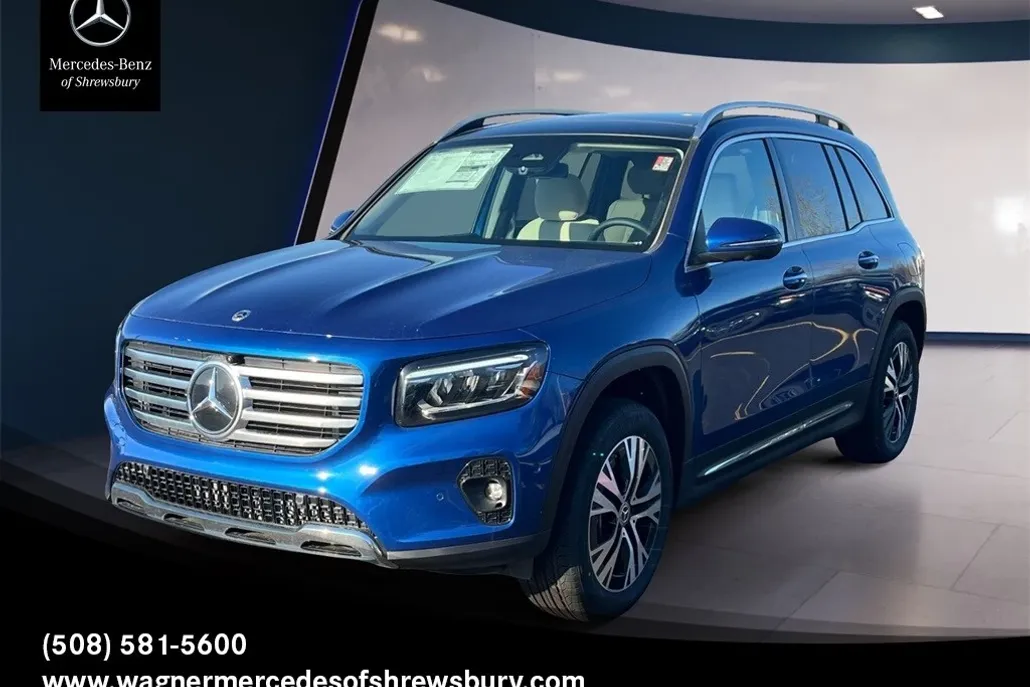 2025 Mercedes Benz GLB 250 4MATIC photo 1