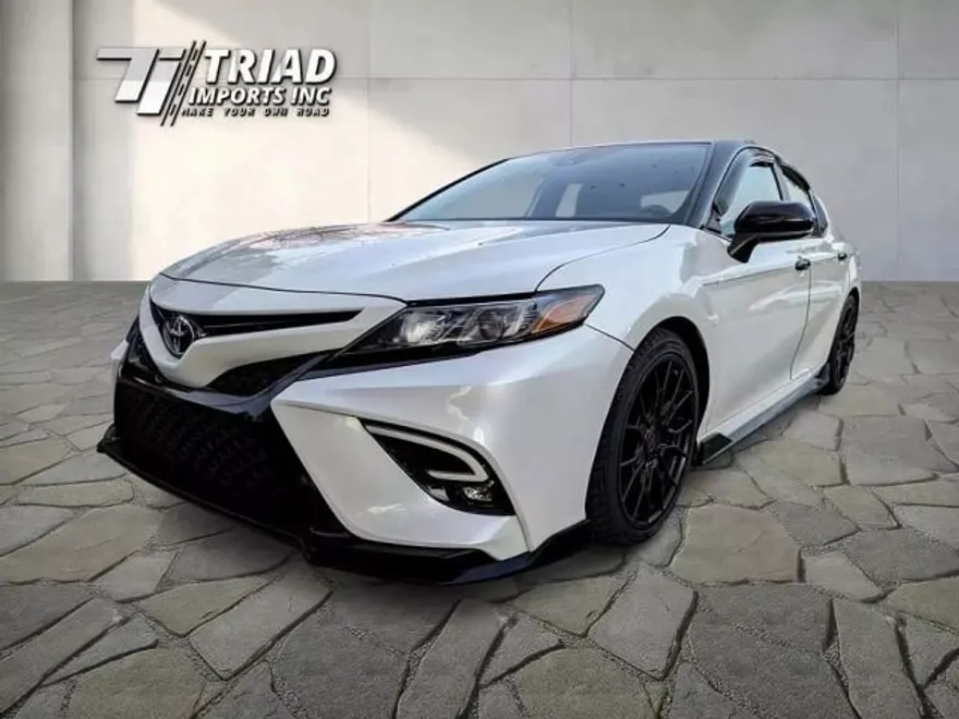 2020 Toyota Camry TRD V6 photo 1
