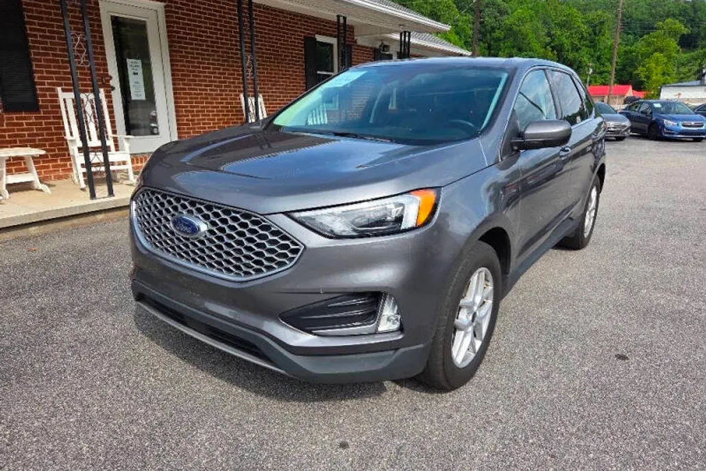 2023 Ford Edge SEL photo 1