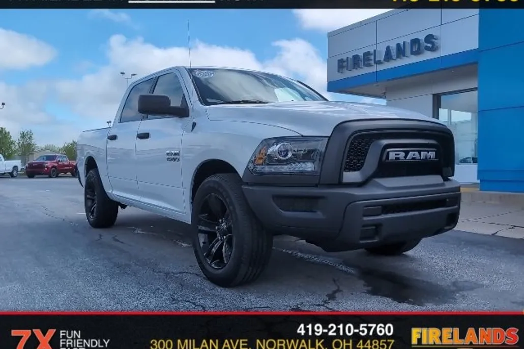 2024 Ram 1500 Classic SLT photo 1