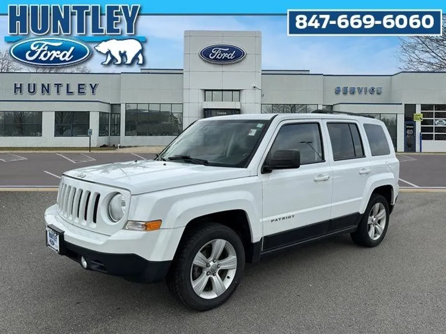 2017 Jeep Patriot Latitude photo 1