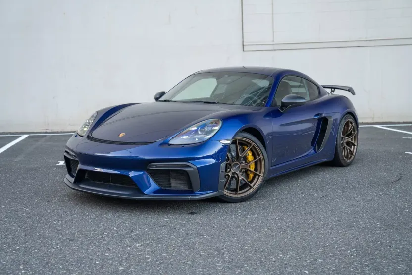 2022 Porsche Cayman GT4 photo 1