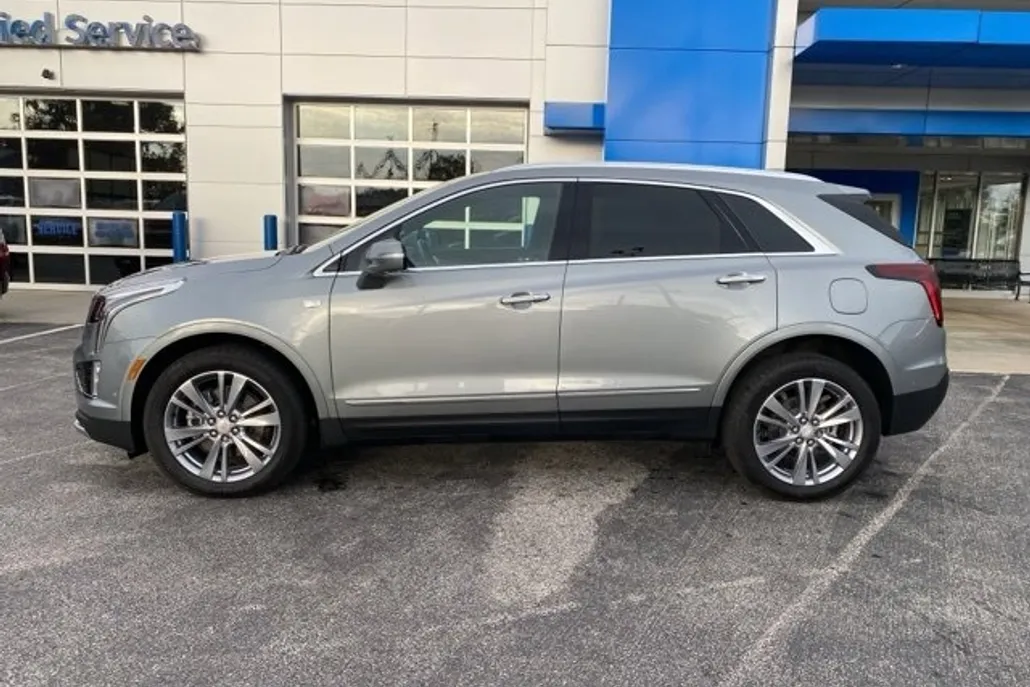 2024 Cadillac XT5 Premium Luxury photo 1