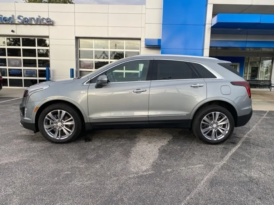 2024 Cadillac XT5 Premium Luxury photo 1