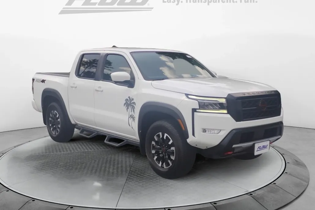 2023 Nissan Frontier Crew Cab PRO-4X photo 1