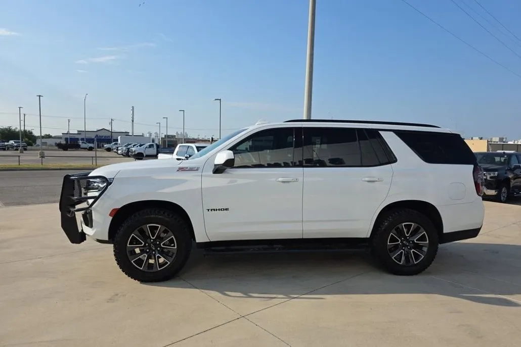 2021 Chevrolet Tahoe Z71 photo 1