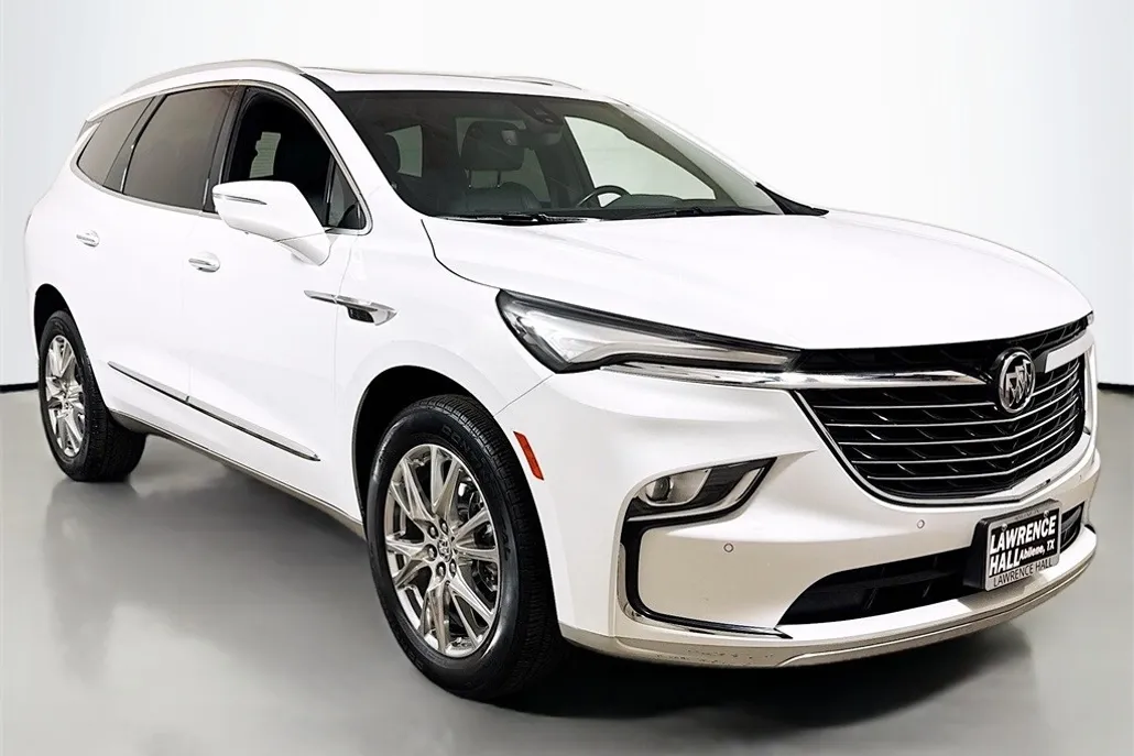 2023 Buick Enclave Premium photo 1