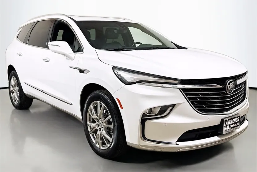 2023 Buick Enclave Premium photo 1