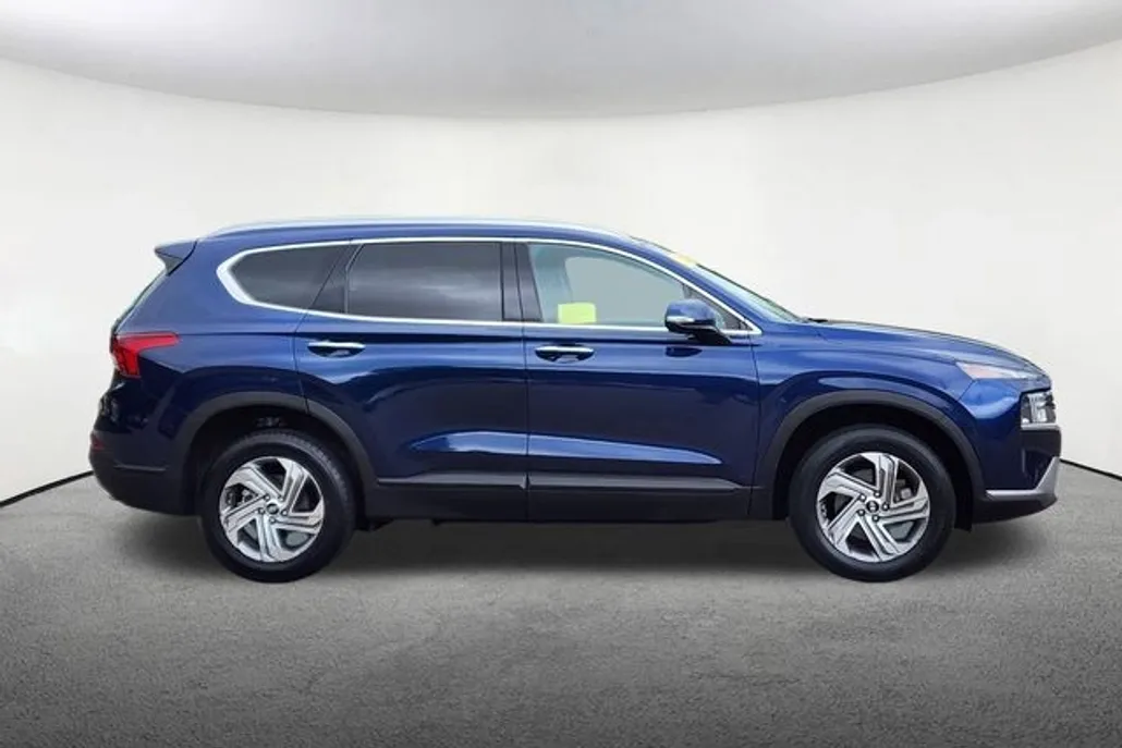 2023 Hyundai Santa Fe SEL photo 1