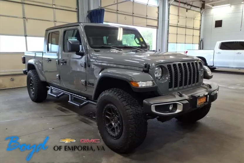 2023 Jeep Gladiator Sport S photo 1