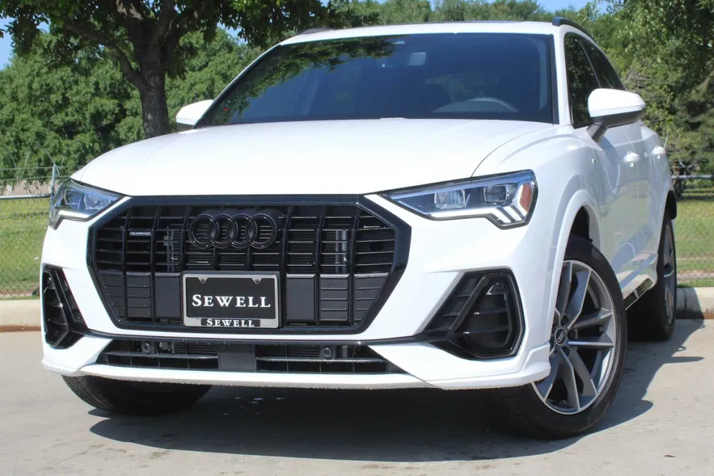 2025 Audi Q3 S line Premium photo 1