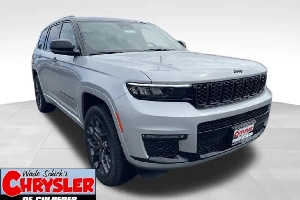2025 Jeep Grand Cherokee L Summit photo 1