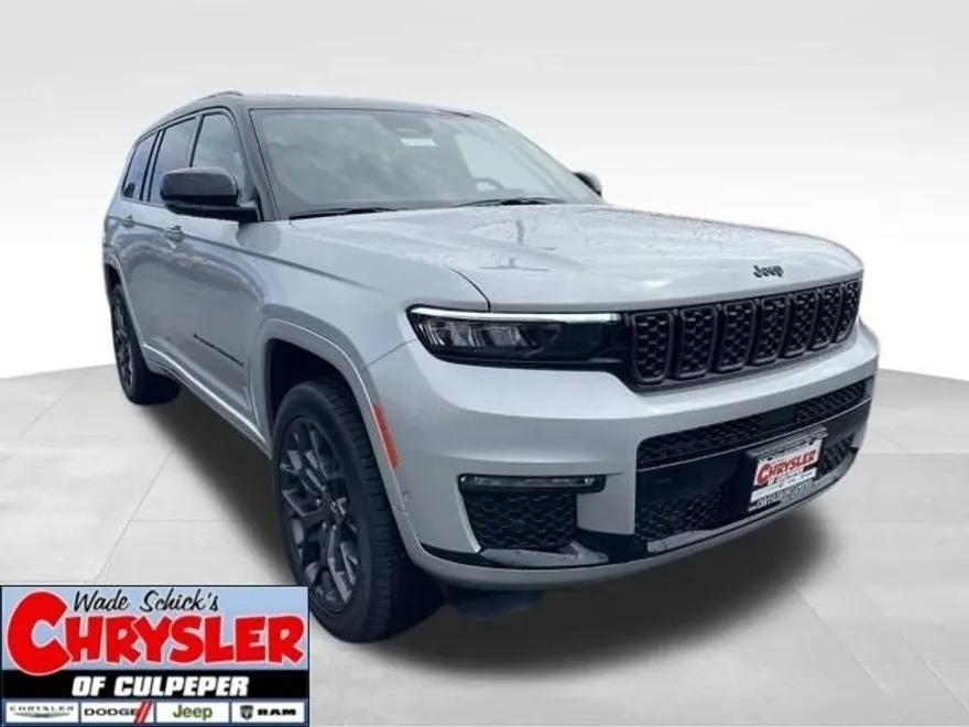 2025 Jeep Grand Cherokee L Summit photo 1