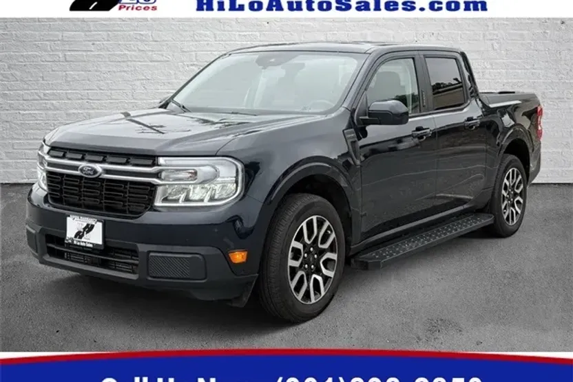2023 Ford Maverick Lariat photo 1