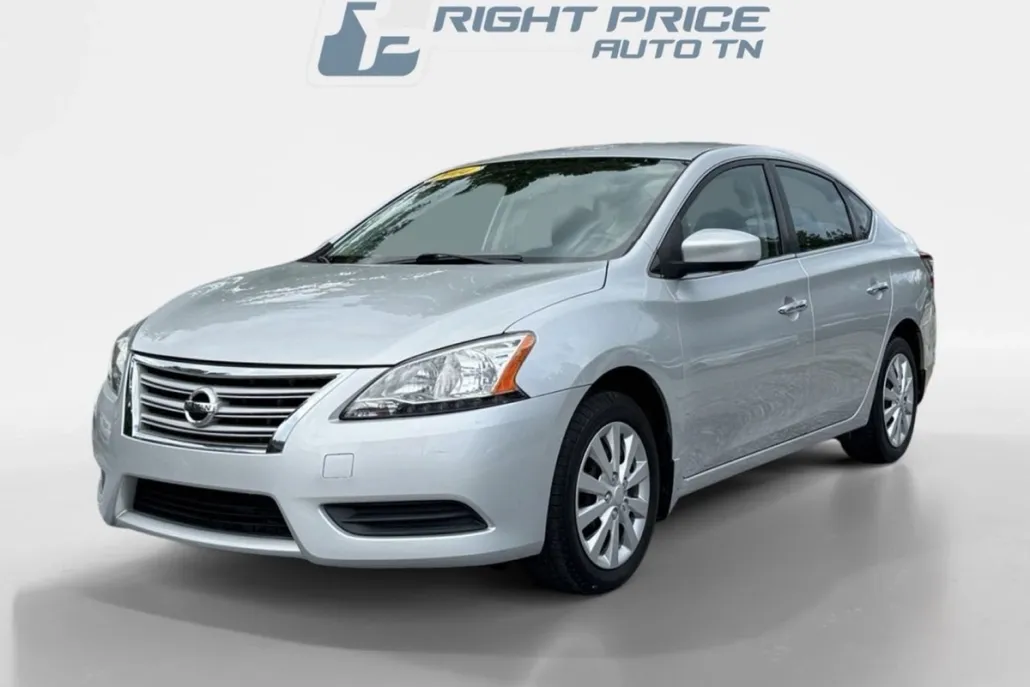 2014 Nissan Sentra SV photo 1